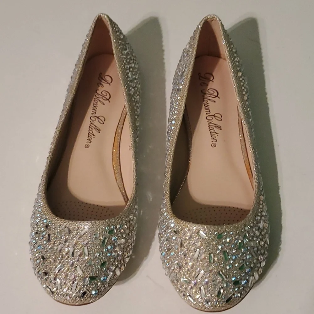De Blossom Collection women's 6.5 ✨️ sparkle glitter and jewel tone flat shoes